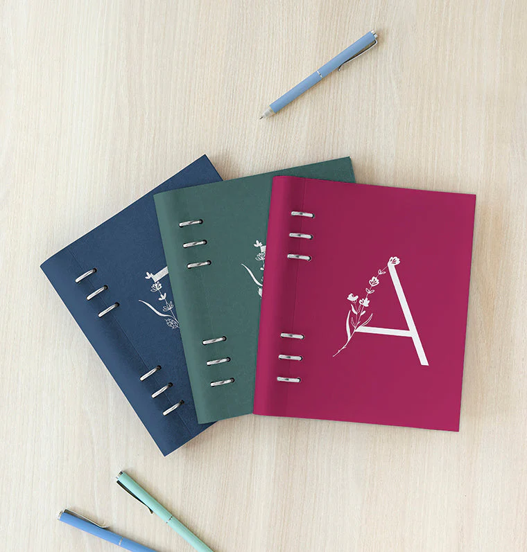 Clipbook Monogram A5 Organizer - Image 4