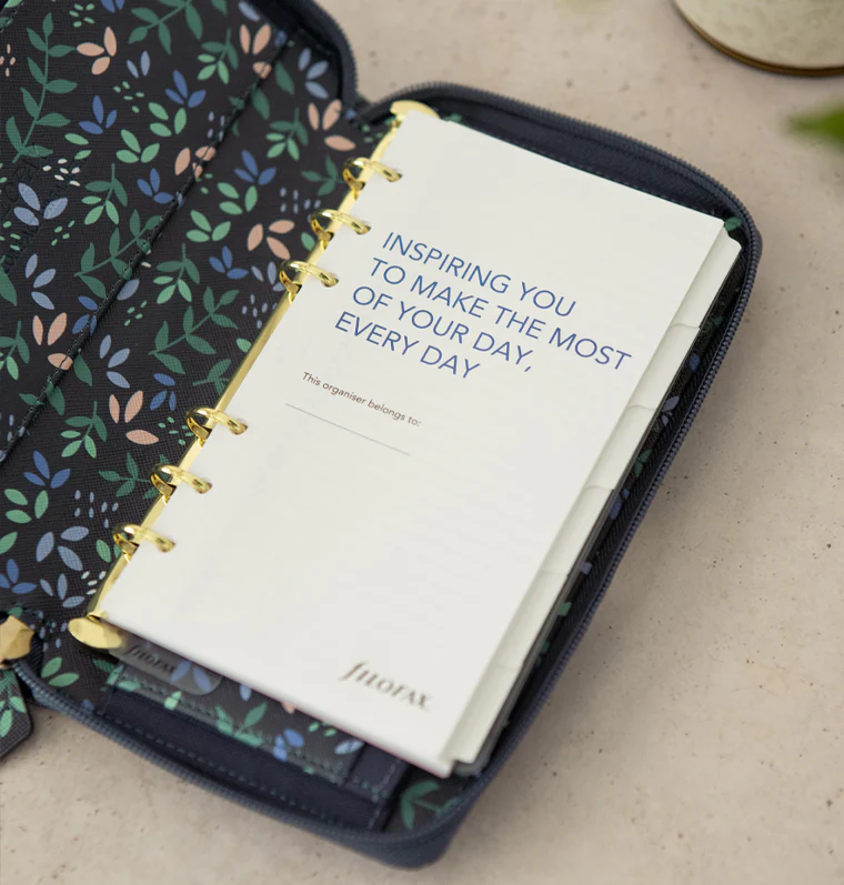 Garden Personal Compact Zip Organizer - Image 11