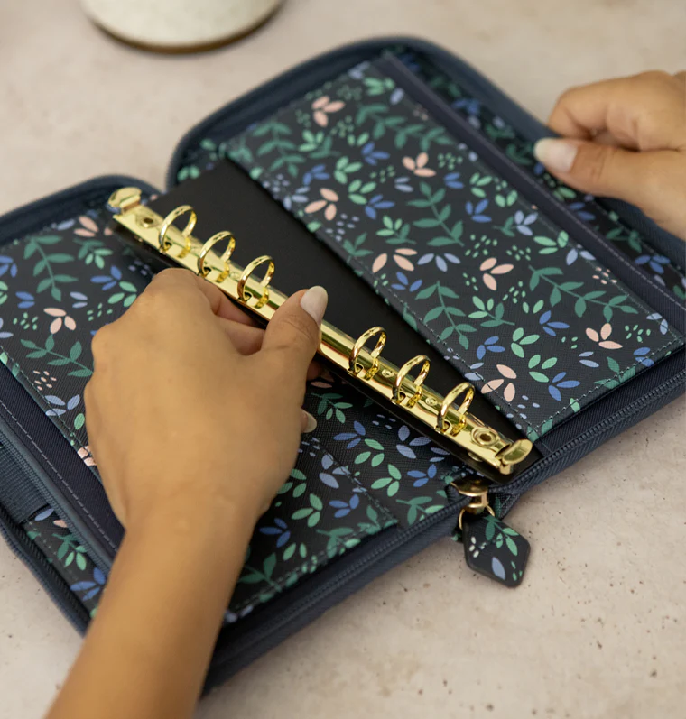 Garden Personal Compact Zip Organizer - Image 8